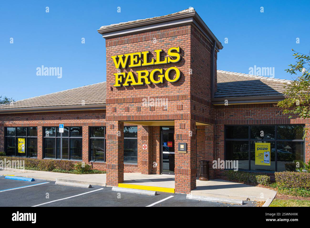 Well Fargo bank branch in Clermont, Florida. (USA) Stock Photo