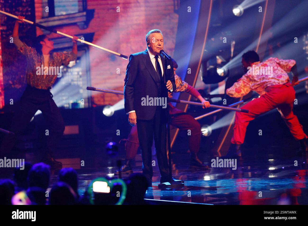Roland Kaiser & Musicalensemble Romeo & Julia in der ZDF TV-Show Die ...