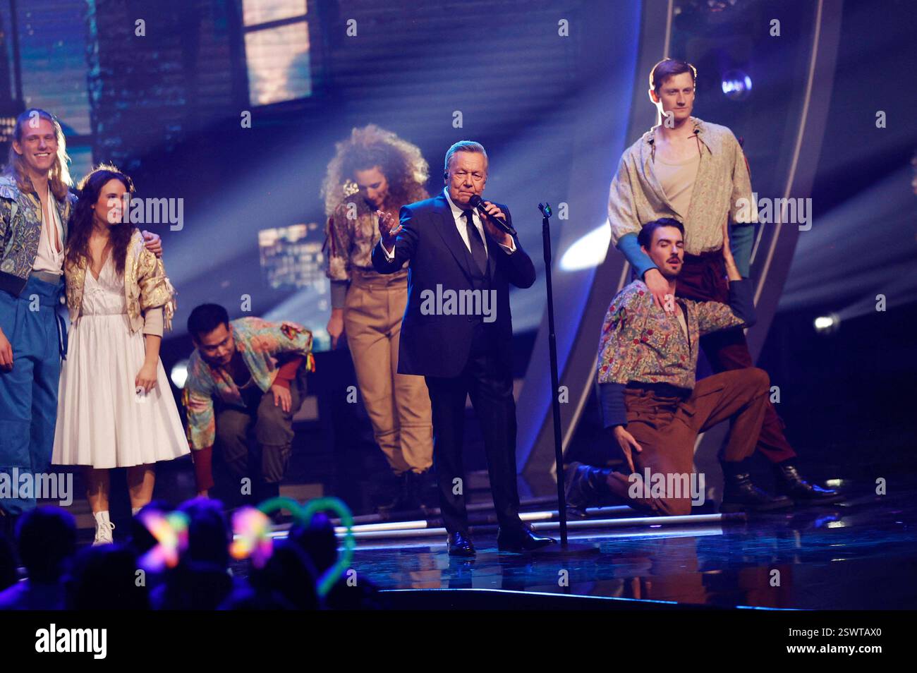 Roland Kaiser & Musicalensemble Romeo & Julia in der ZDF TV-Show Die ...