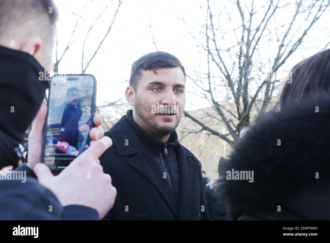22.02.2025, Berlin - Deutschland. Demonstration gegen Linksextremismus ...