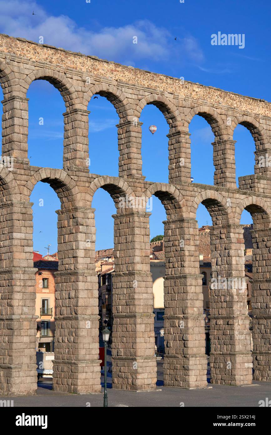 View on the Roman Aqueduct of Segovia, Spain Stock Photo - Alamy
