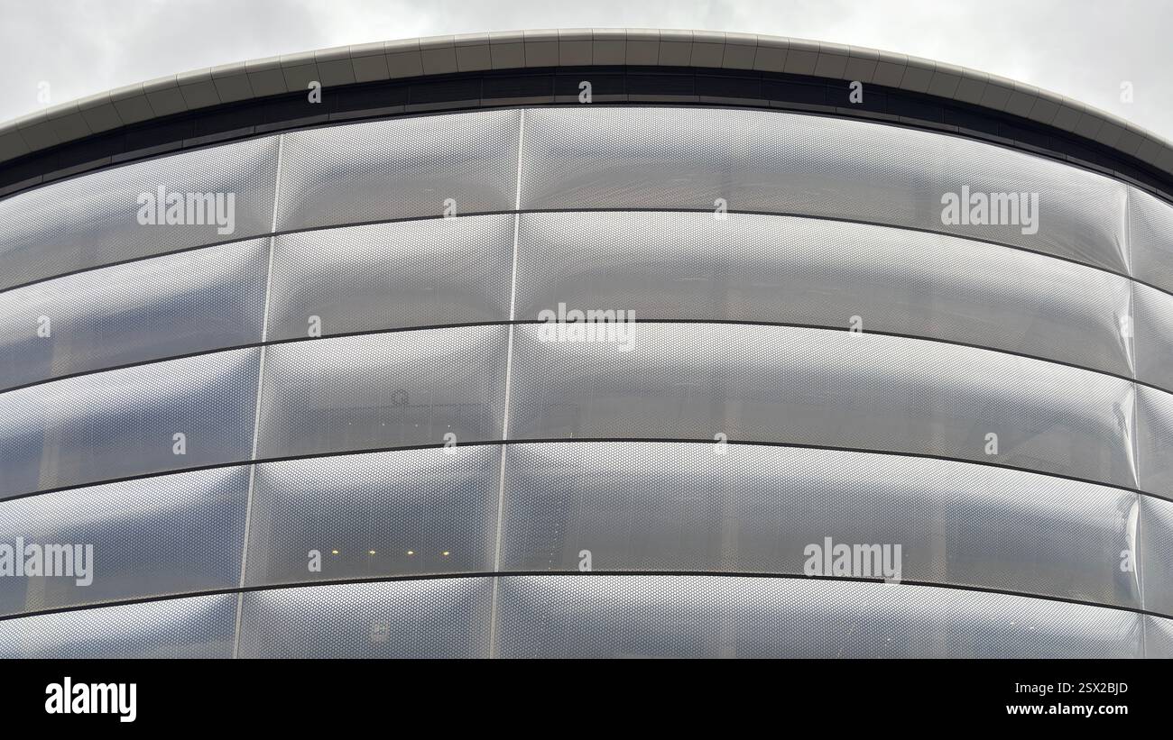 Glasgow city centre views of iconic buildings and famous tourist attractions in the rain. Dull overcast day. Grim Scottish city - Smartphone Captured Stock Image