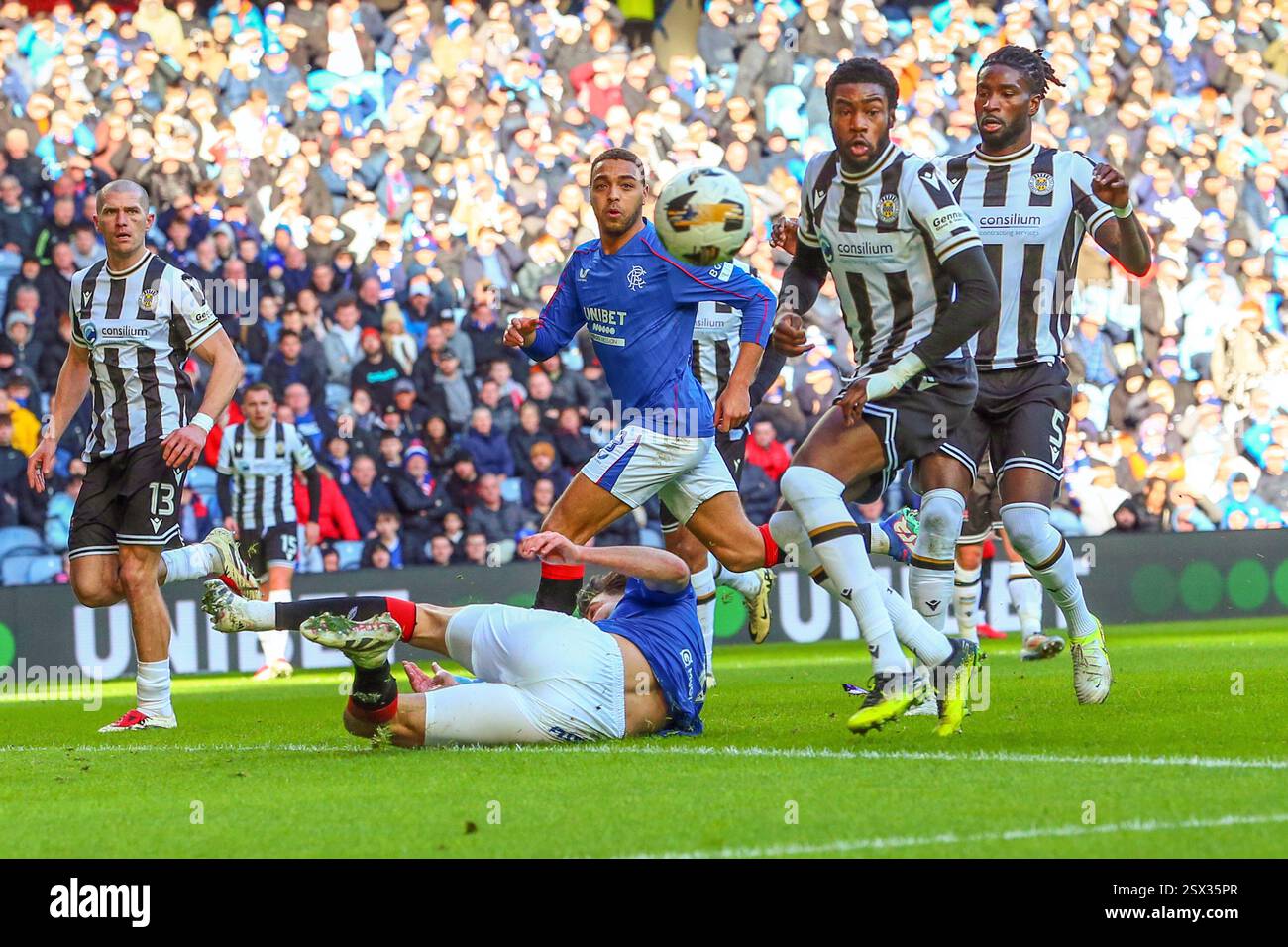 Richard taylor footballer hi-res stock photography and images - Alamy
