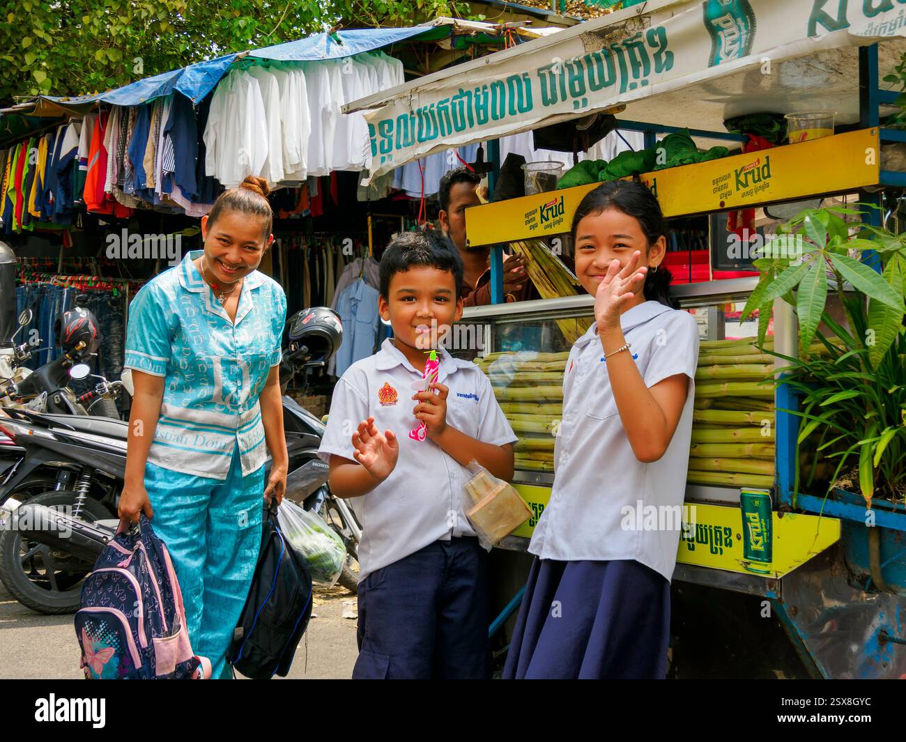 Cambodia phnom penh girl hi-res stock photography and images - Alamy