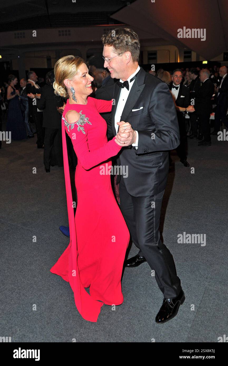 54. Ball des Sports . Ola und Sabine Källenius anläßlich des 54. Ball