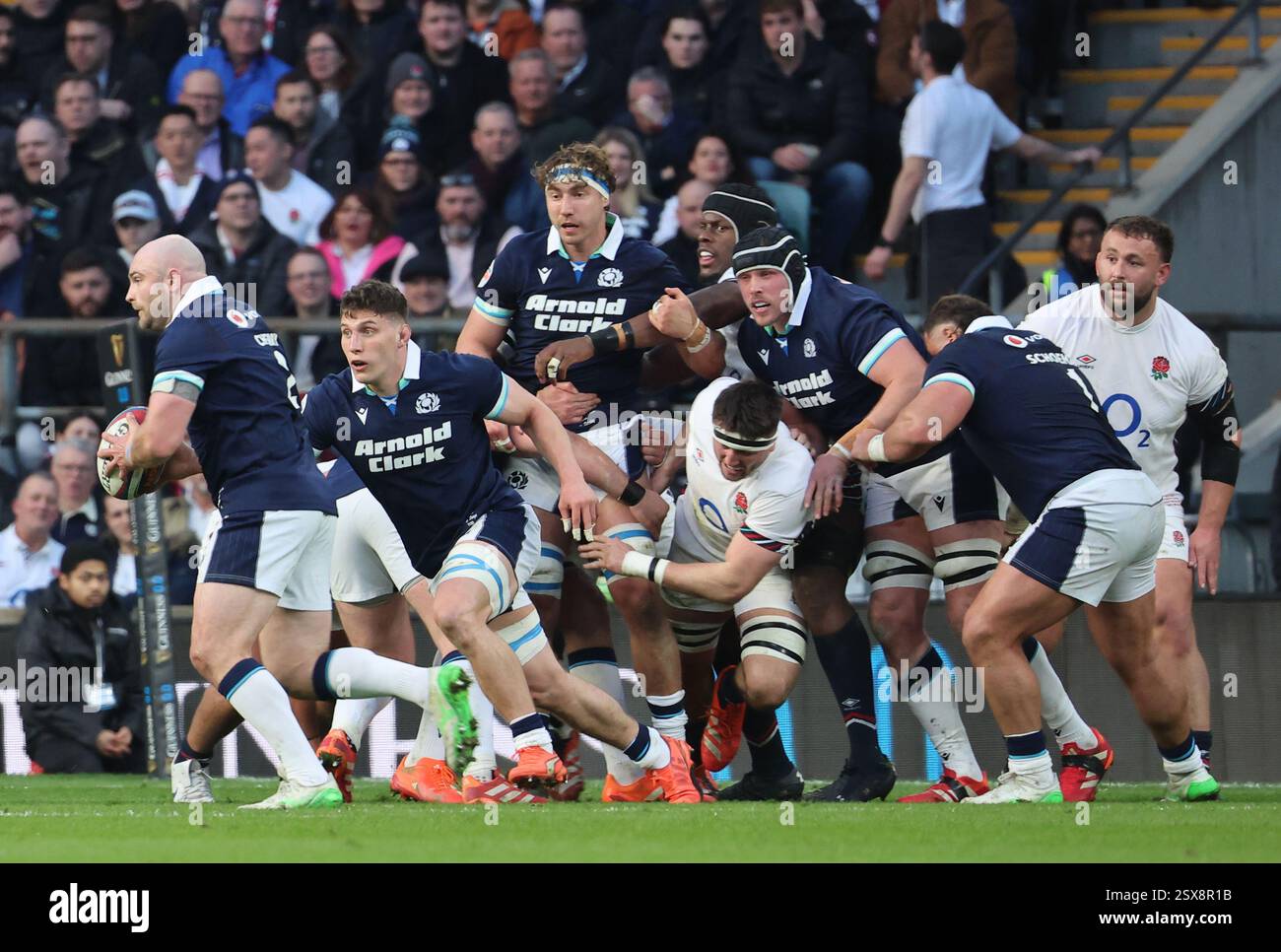 Jamie Ritchie Edinburgh London, UK. 22nd Feb, 2025. L-R Dave Cherry(Edinburgh Rugby)of Scotland ...