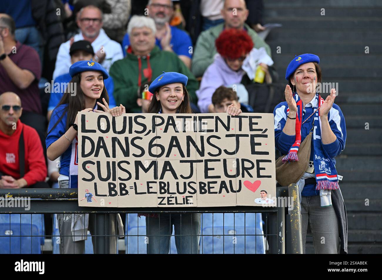 Olimpico Stadium, Rome, Italy - Francia's fans during Guinnes Six ...