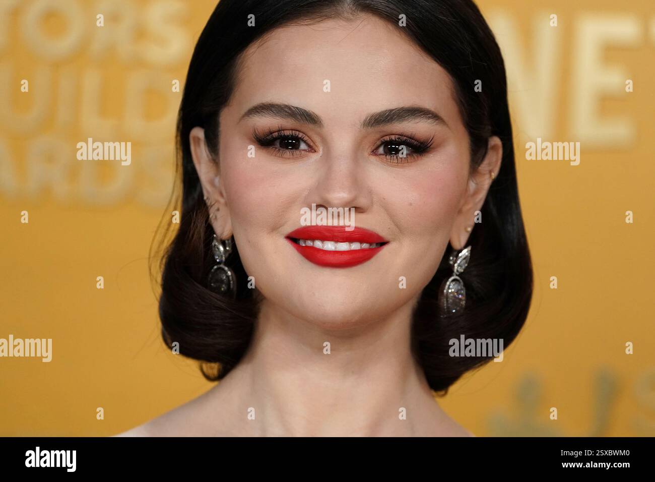 Selena Gomez arrives at the 31st annual Screen Actors Guild Awards on ...