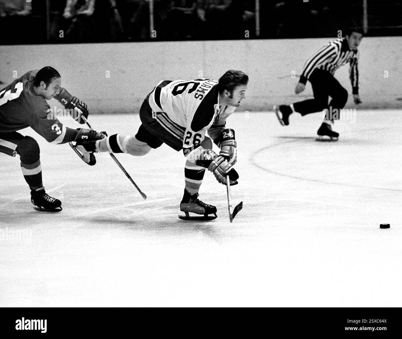 California Golden Seals Tommy Williams (26) against the Detroit Red ...