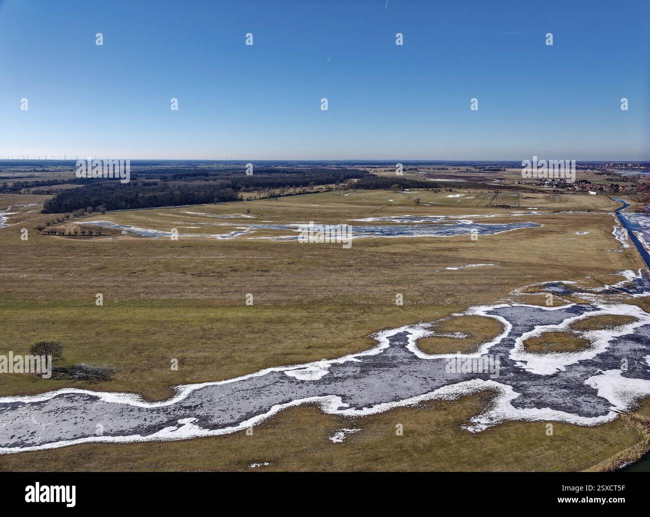 Icy landscape of the Havel floodplain in the Altmark. Aerial view ...