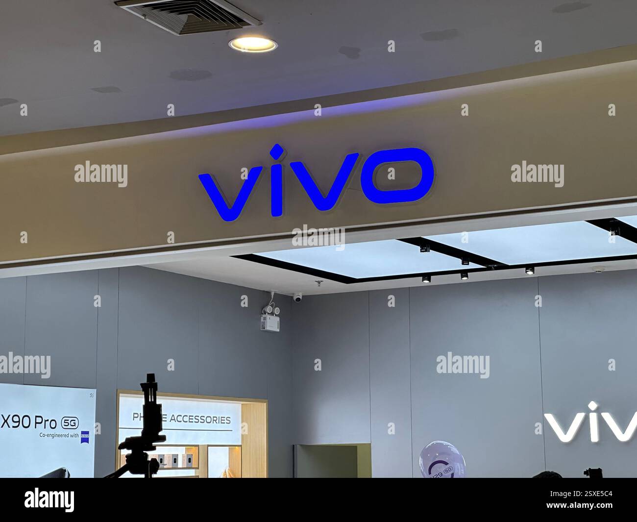 Hua Hin, Thailand - Dec 31, 2023: Vivo store sign. - Smartphone Captured Stock Image
