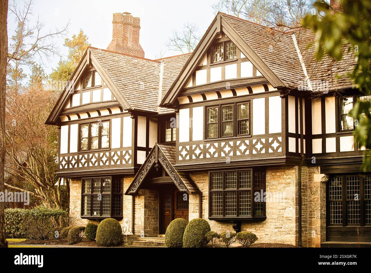 Timbered Half Timber Tudor Mansion New World Materials For Old World Tudor