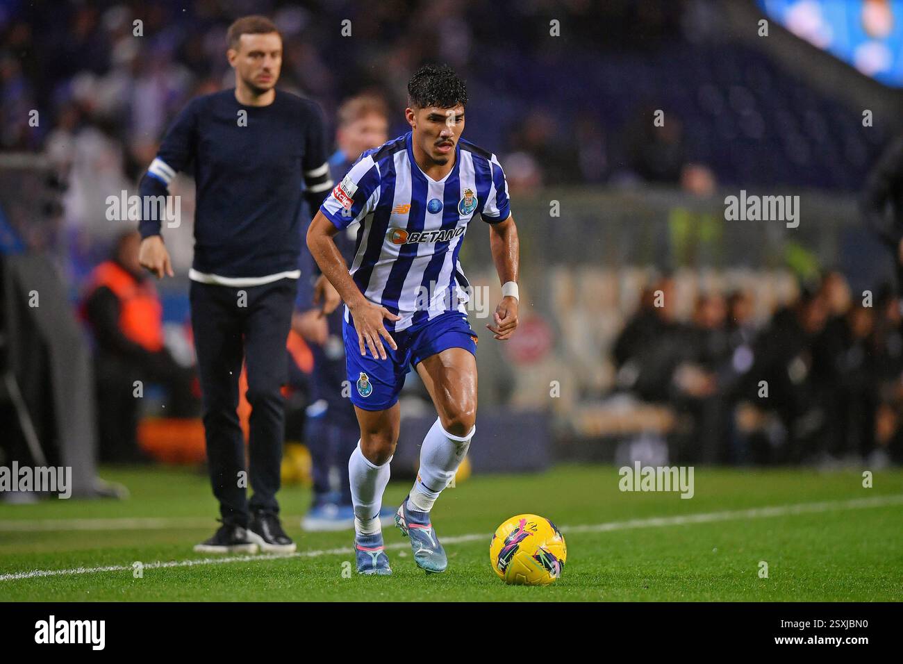 porto-portugal-24th-february-2025-dragao-stadium-porto-portugal