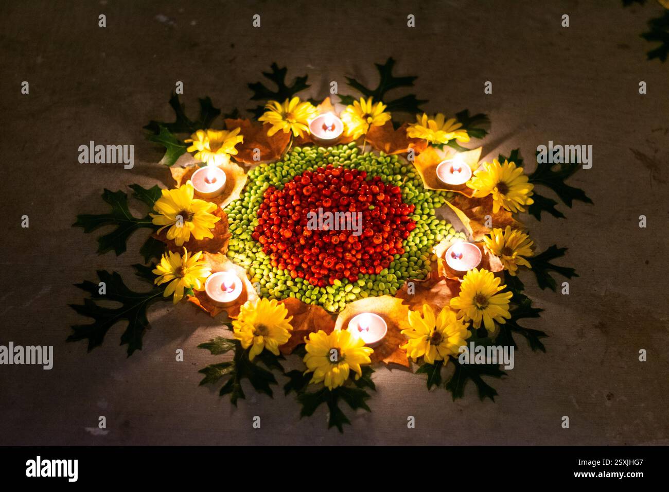 Indian rangoli design flowers hi-res stock photography and images - Alamy