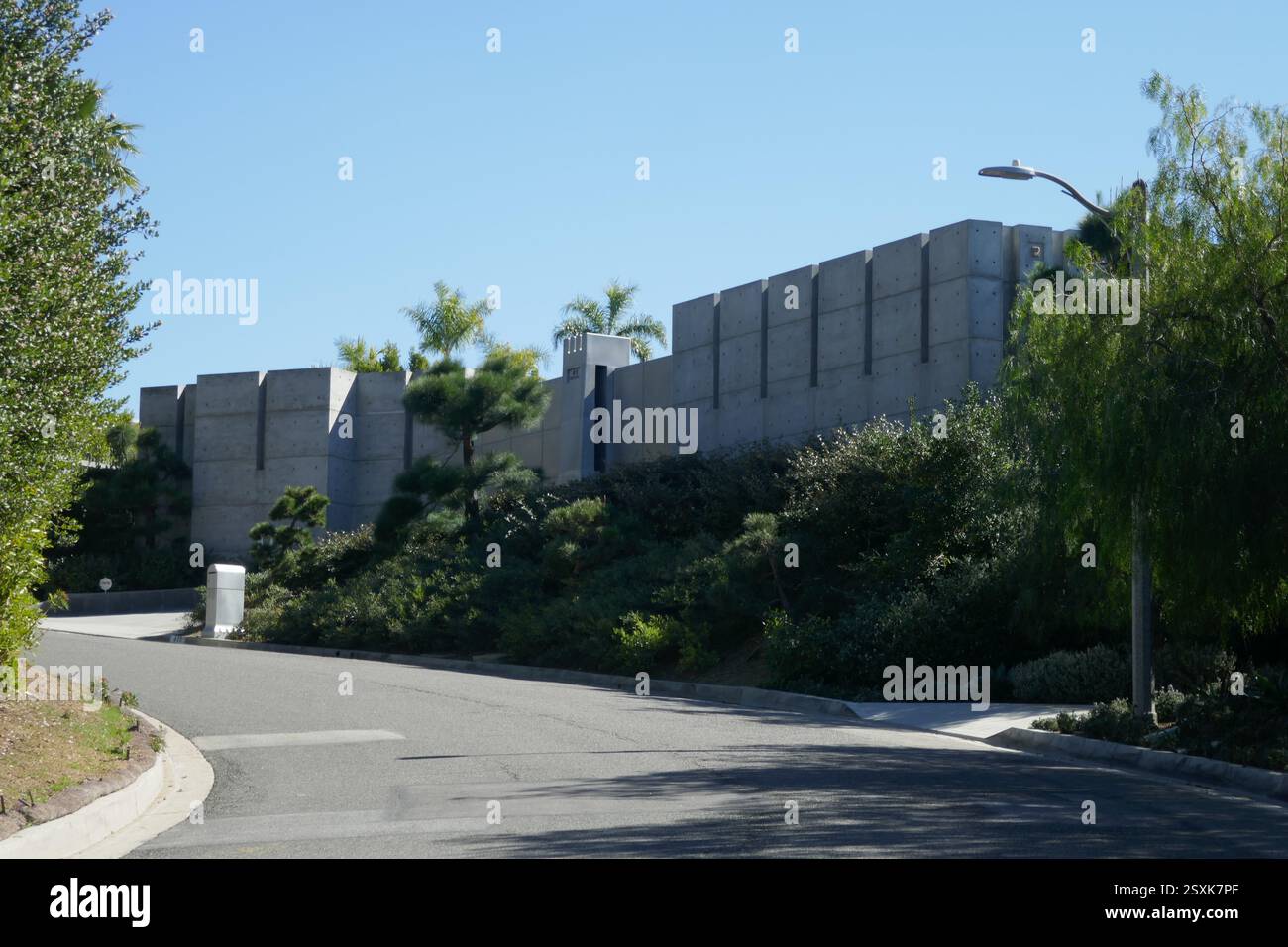 Beverly Hills, California, USA 23rd February 2025 Oakley Founder ...