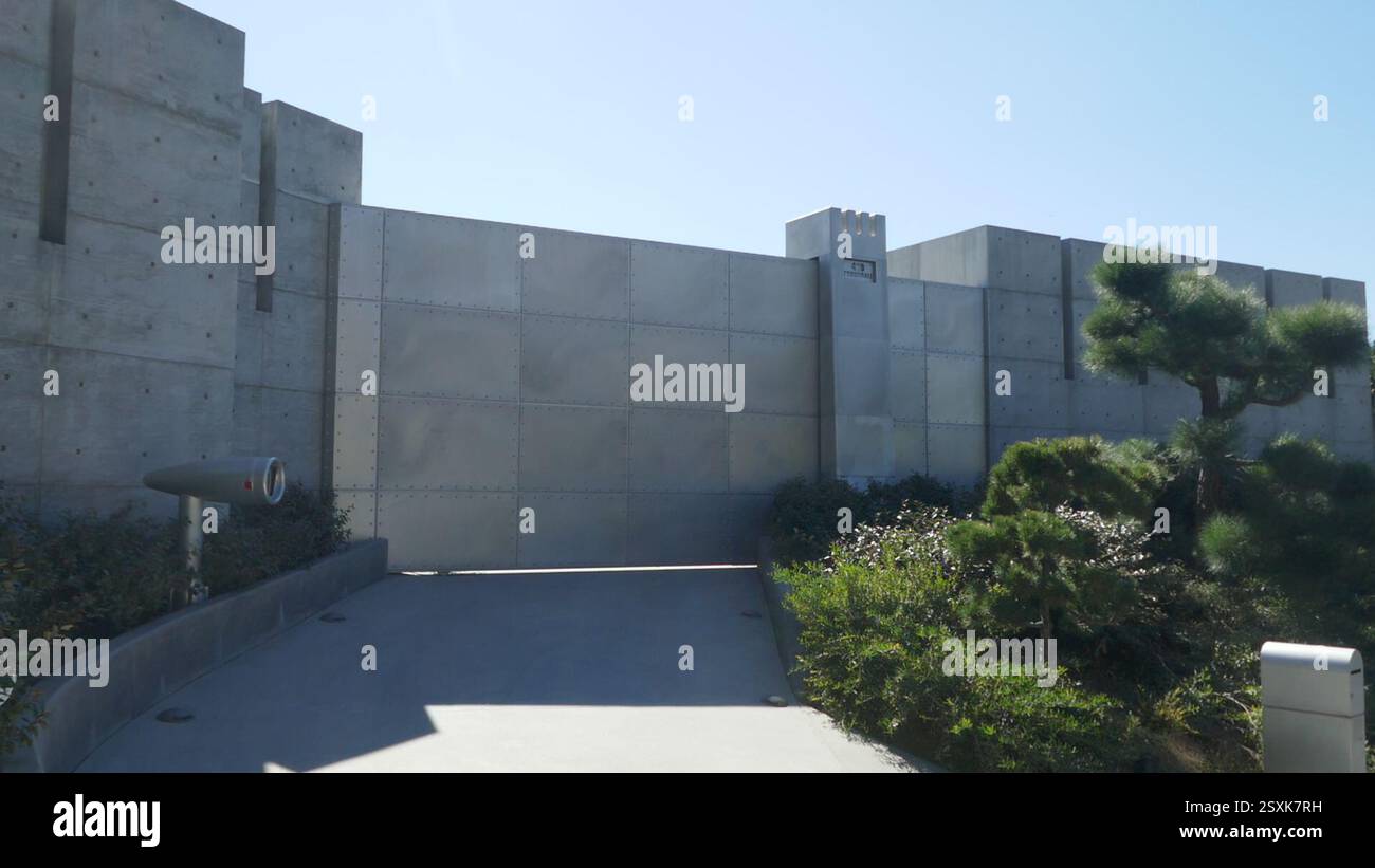 Beverly Hills, California, USA 23rd February 2025 Oakley Founder ...