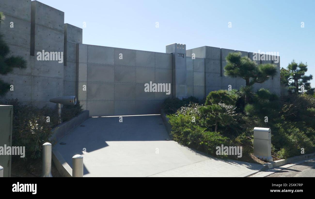 Beverly Hills, California, USA 23rd February 2025 Oakley Founder ...