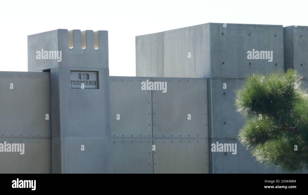 Beverly Hills, California, USA 23rd February 2025 Oakley Founder ...