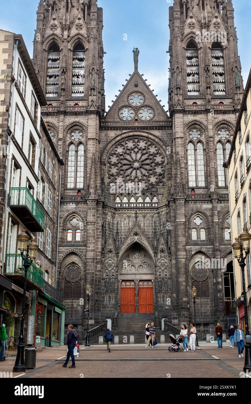 Cathedrale Notre Dame de l'Assomption, Clermont Ferrand, Auvergne Rhone ...