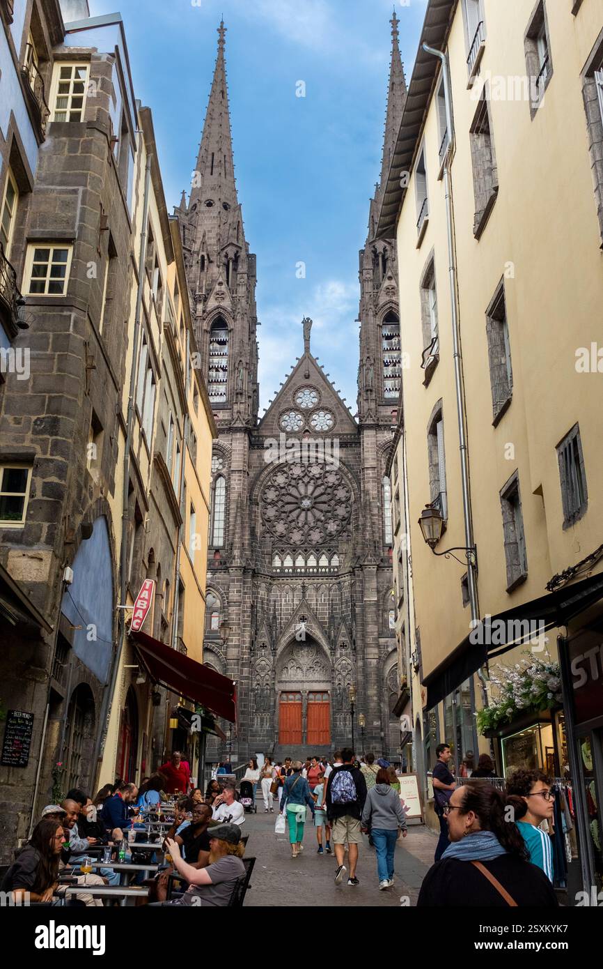 Cathedrale Notre Dame de l'Assomption seen between old buildings ...
