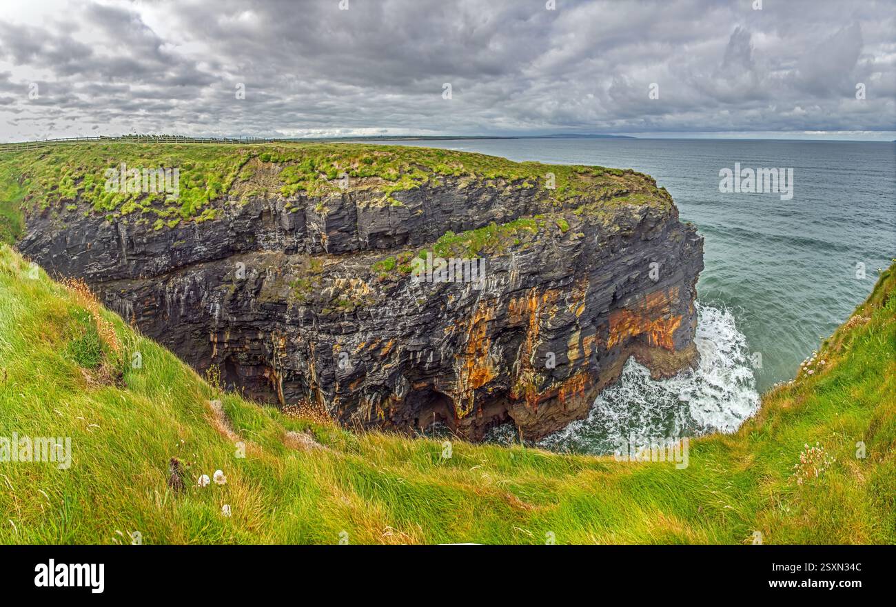 Breathtaking view of the Cliffs of Moher overlooking the Atlantic Ocean ...