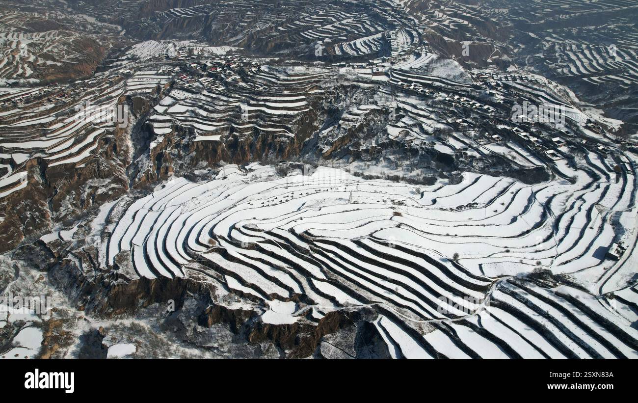 (250225) -- LINXIA, Feb. 25, 2025 (Xinhua) -- An aerial drone photo ...