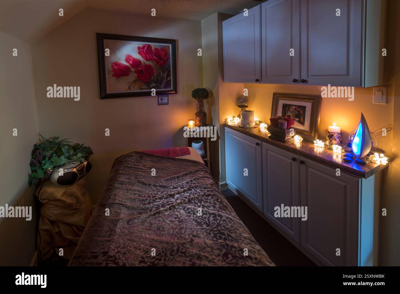 Interior of massage spa with massage table, Pennsylvania USA Stock Photo