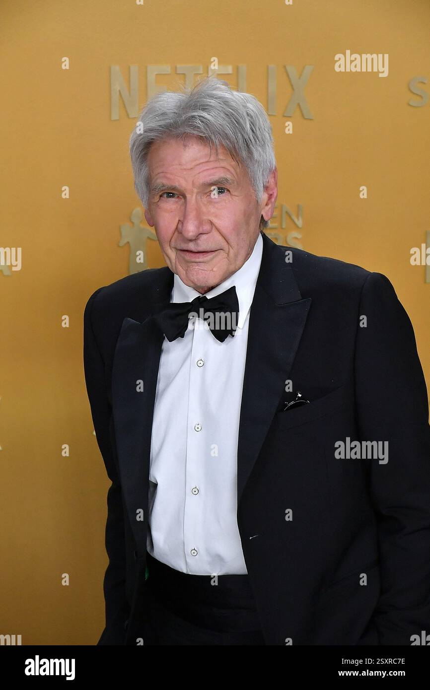 Harrison Ford attends the 31st Annual Screen Actors Guild Awards at ...