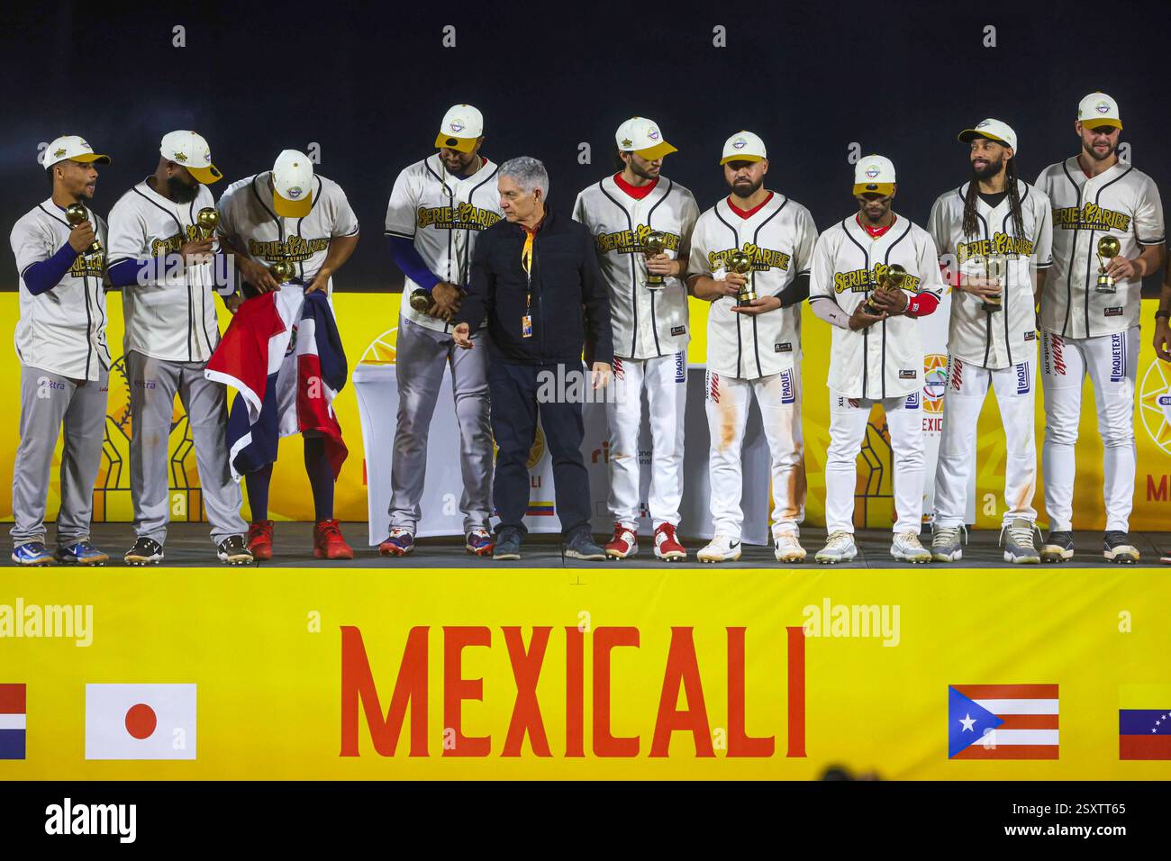 MEXICALI, MEXICO - FEBRUARY 72025 All-Star Team,, during the game between Dominican Republic and Mexico as part of the Serie Del Caribe 2025 at Estadio El Nido De Los Aguila on February 7, 2025 in Mexicali, Mexico. (Photo by Luis Gutierrez/Norte Photo)  FRANCISCO MEJÍA, YAMAICO NAVARRO, MICHAEL WIELANSKY, JACK MAYFIELD, KELVIN GUTIÉRREZ, RUDDY MARTIN JR, BILLY HAMILTON, ALEXI AMARISTA, DANRY VÁSQUEZ, JESÚS VARGAS, TREVOR CLIFTON, BENJAMÍN GIL Stock Photo