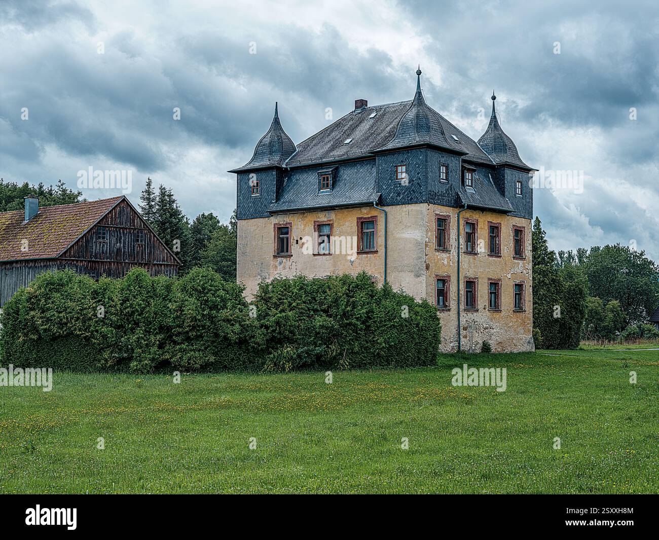 Schloss friedlich hi-res stock photography and images - Alamy