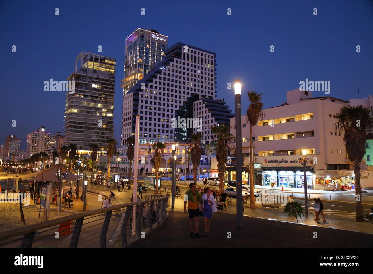 TEL AVIV, ISRAEL - NOVEMBER 3, 2022: People visit beachfront promenade (Tayelet) in Tel Aviv, Israel. Tel Aviv is the economic and technological cente Stock Photo