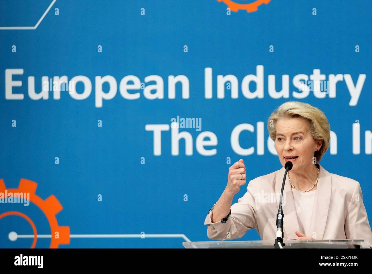 European Commission President Ursula von der Leyen speaks during the ...