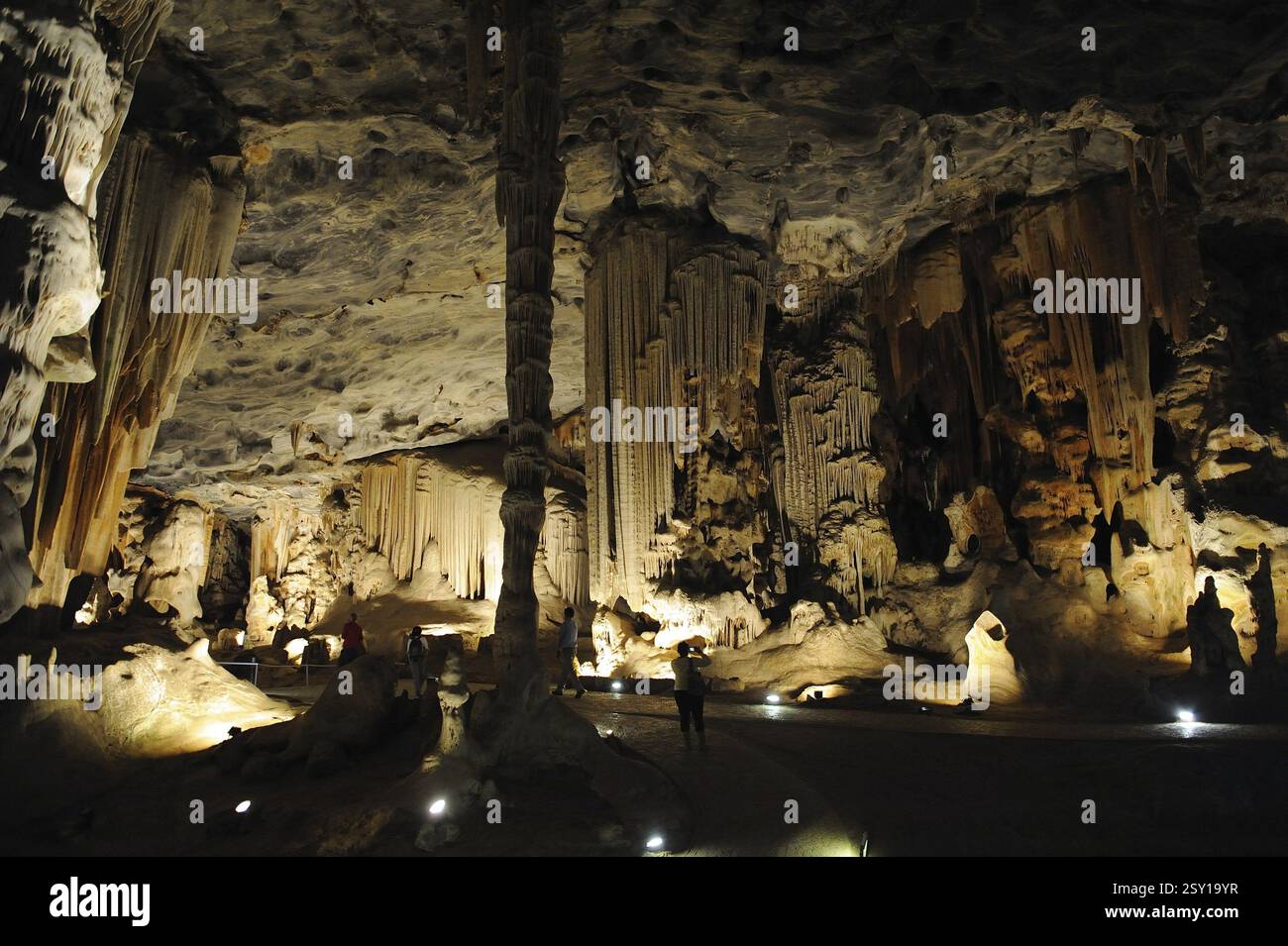 Cango caves in oudtshoorn south africa Stock Photo - Alamy