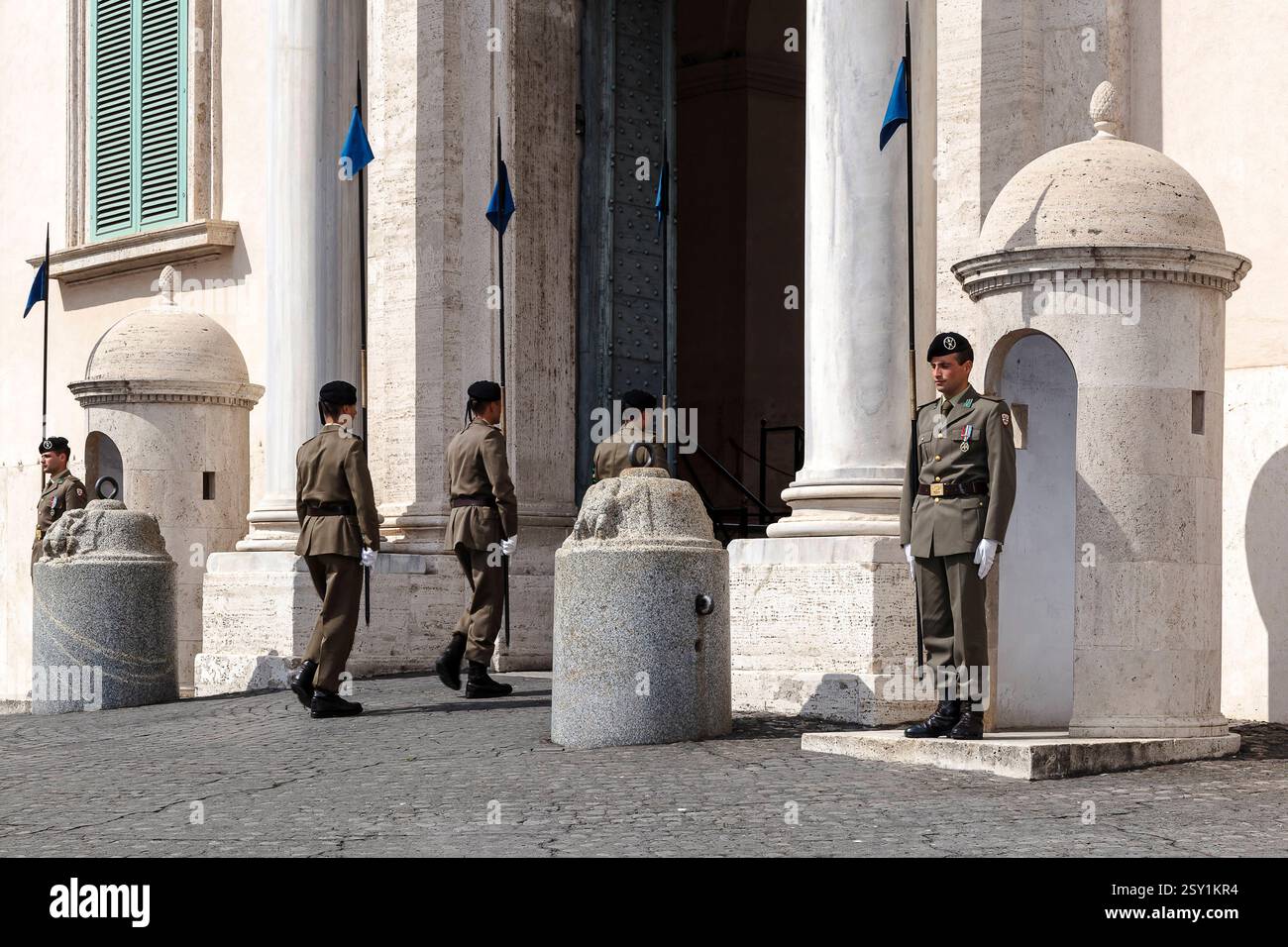 Soldier on guard in the sentry box Rome, Italy - May 19, 2016: Piazza ...