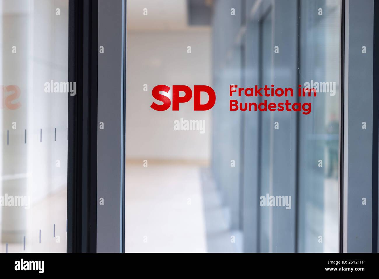 SPD Fraktion im Bundestag. Deutschland Berlin am 25.02.2025: Rote ...