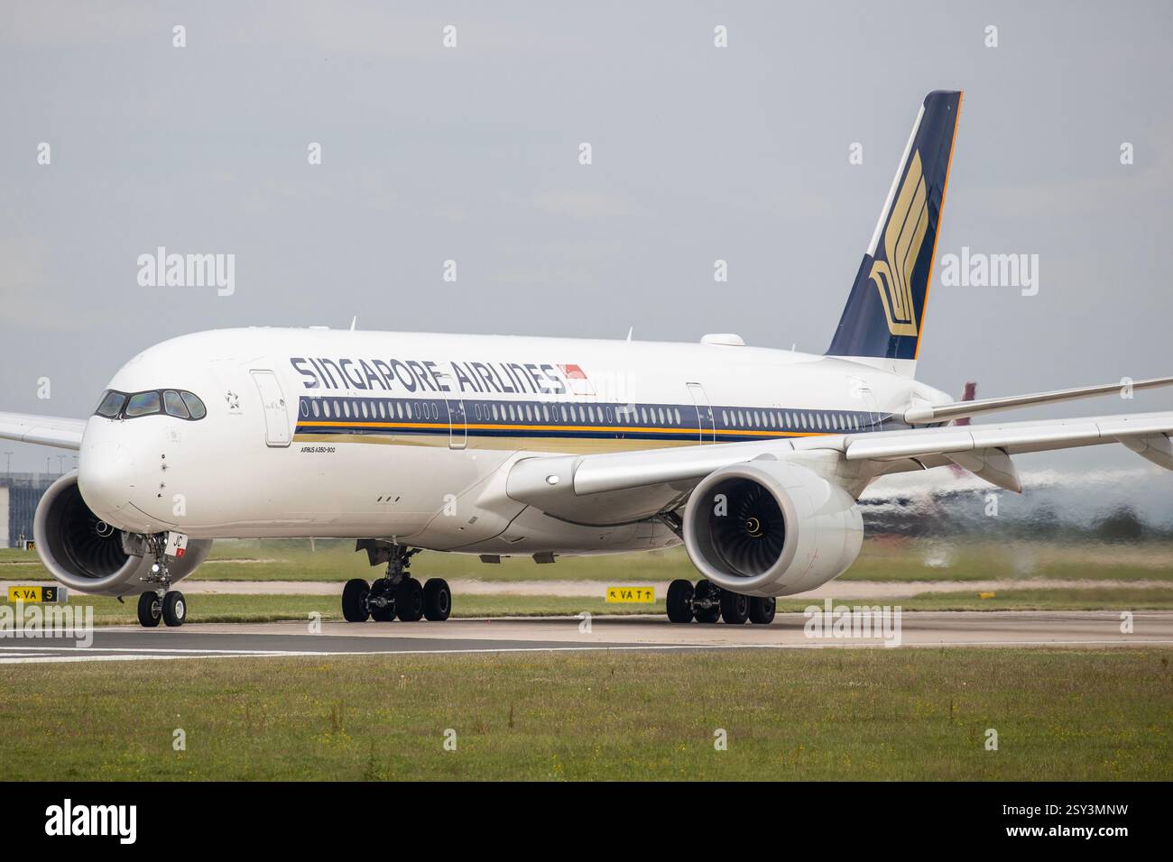 A Singapore Airways Airbus A350, 9V-SJC, at Manchester Airport in 2024. Stock Photo