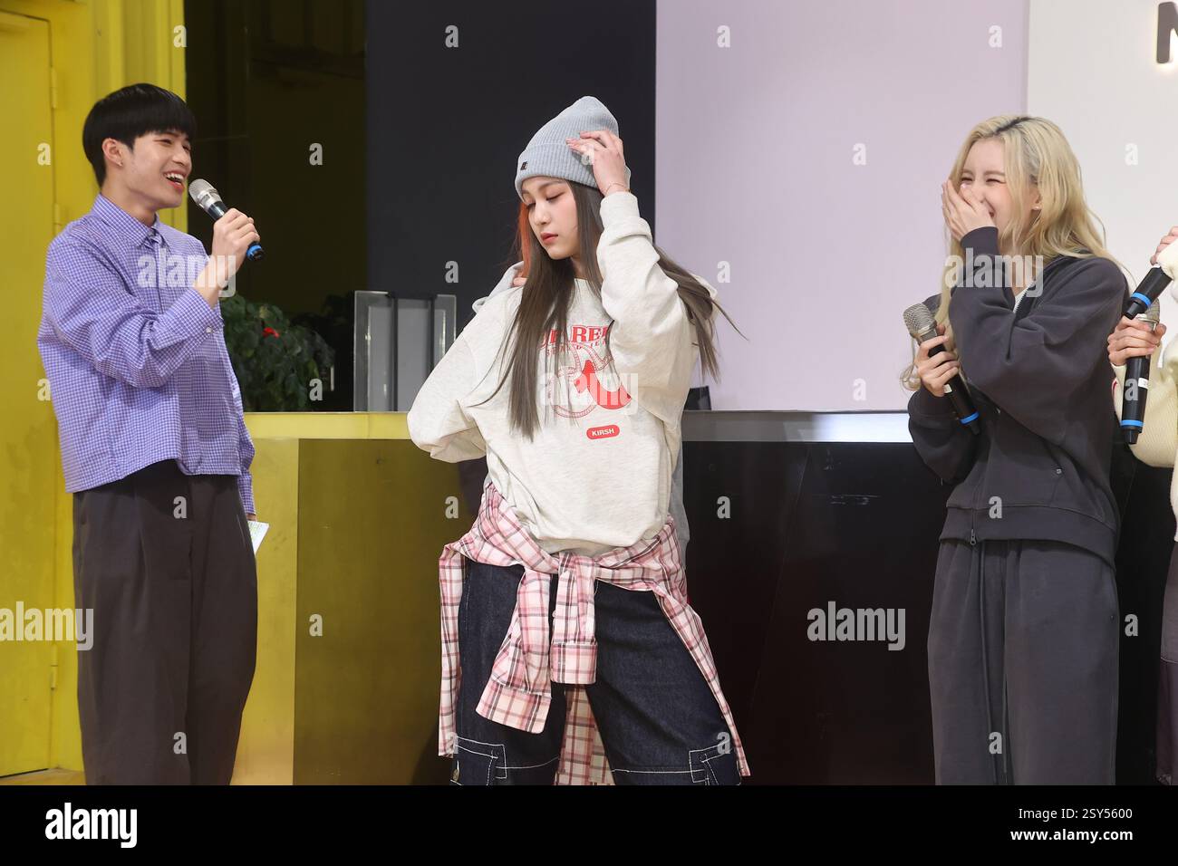 Gen Blue TAIPEI, CHINA - FEBRUARY 27, 2025 - Taiwanese girl band group GENBLUE ...
