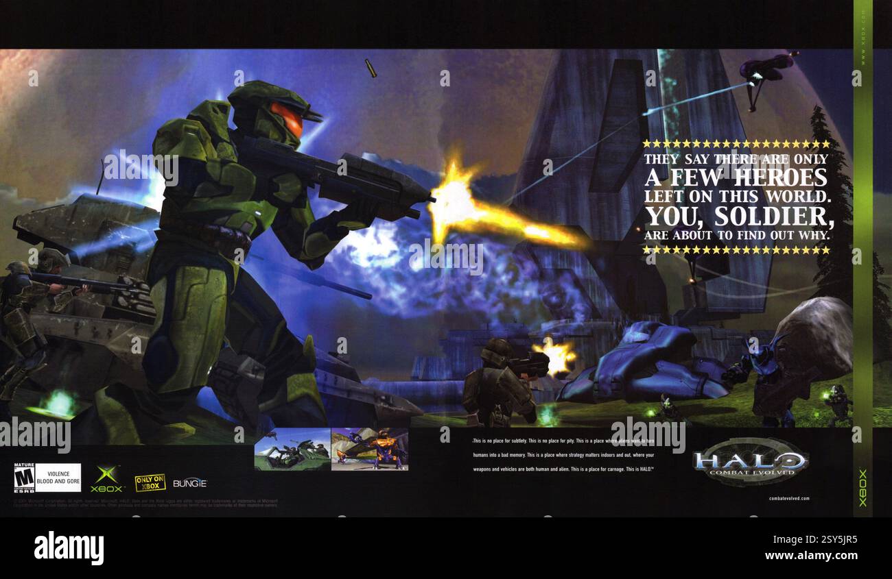 2001 Halo Combat Evolved Video Game For Xbox By Bungie Stock Photo Alamy