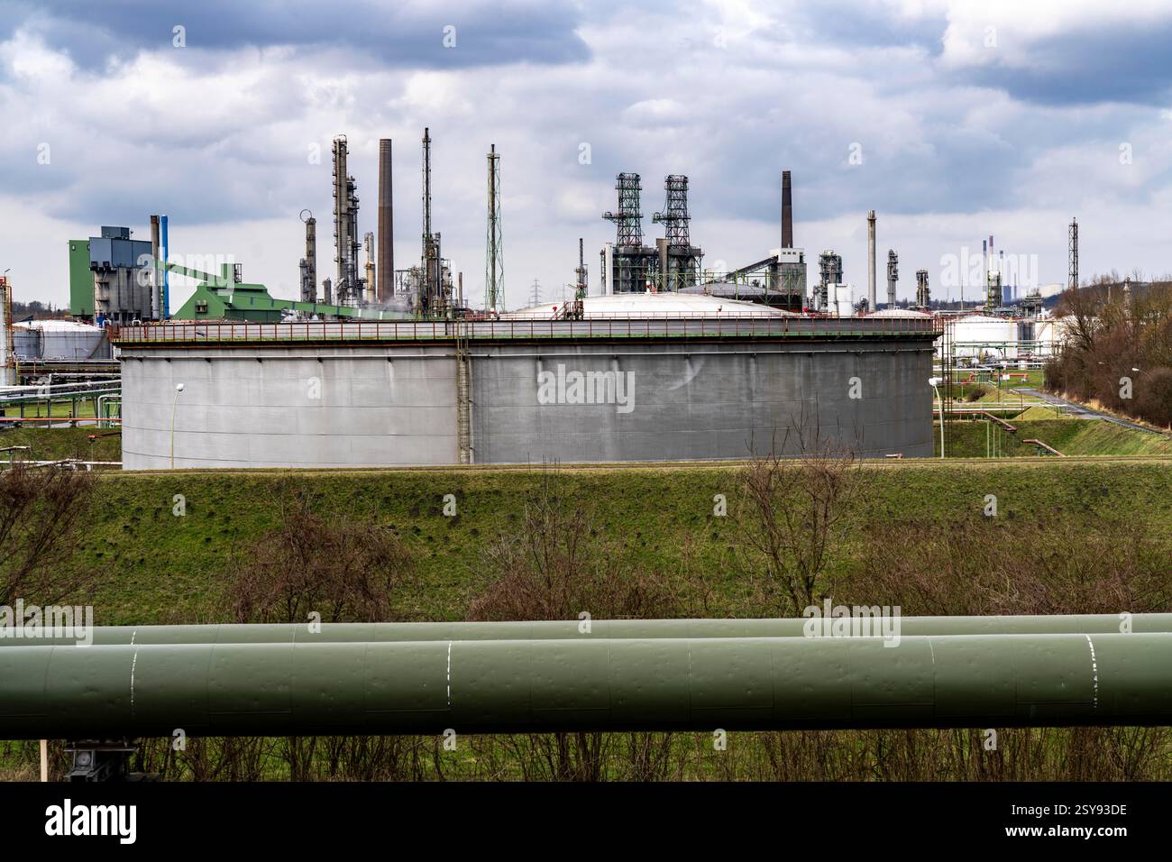 Tank depot hi-res stock photography and images