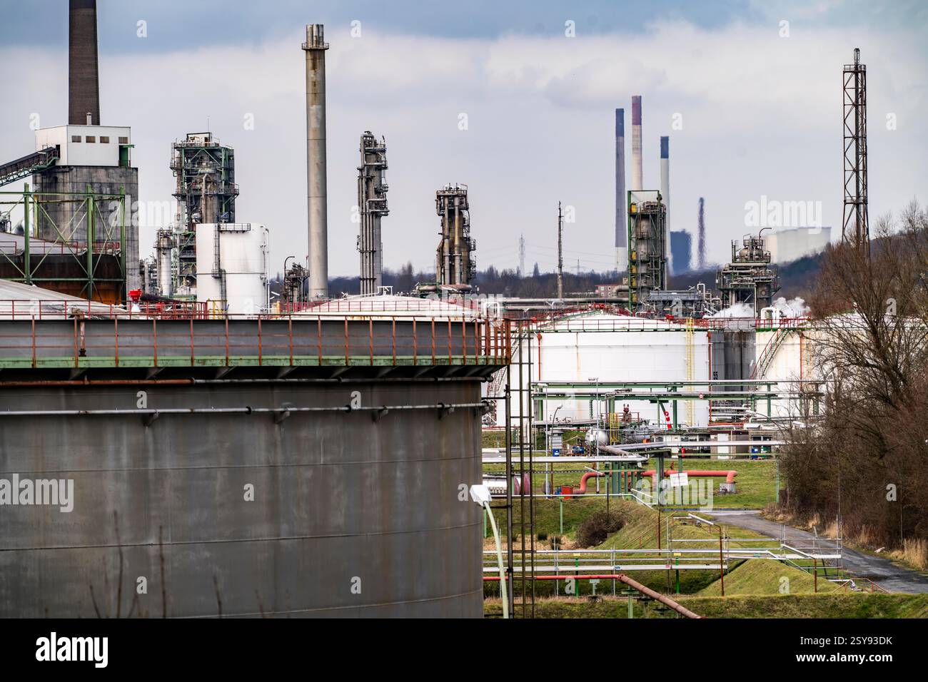 Tank depot hi-res stock photography and images