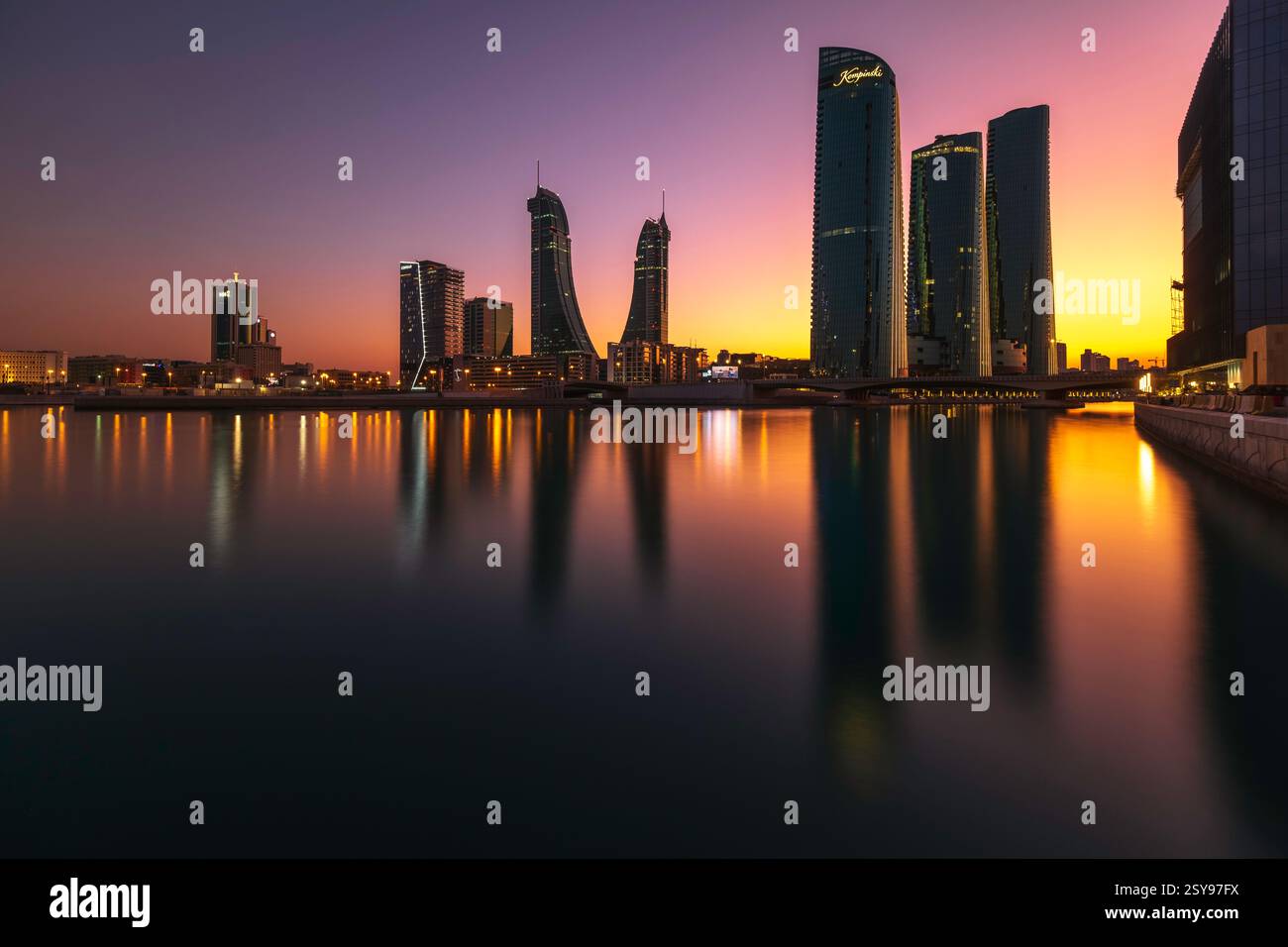 Iconic architectures hi-res stock photography and images - Alamy
