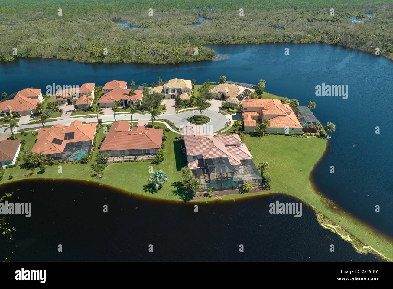 Surrounded by hurricane Ian rainfall flood waters homes in Florida ...