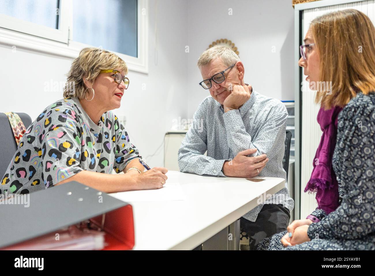Man women intellectual disabilities hi-res stock photography and images ...