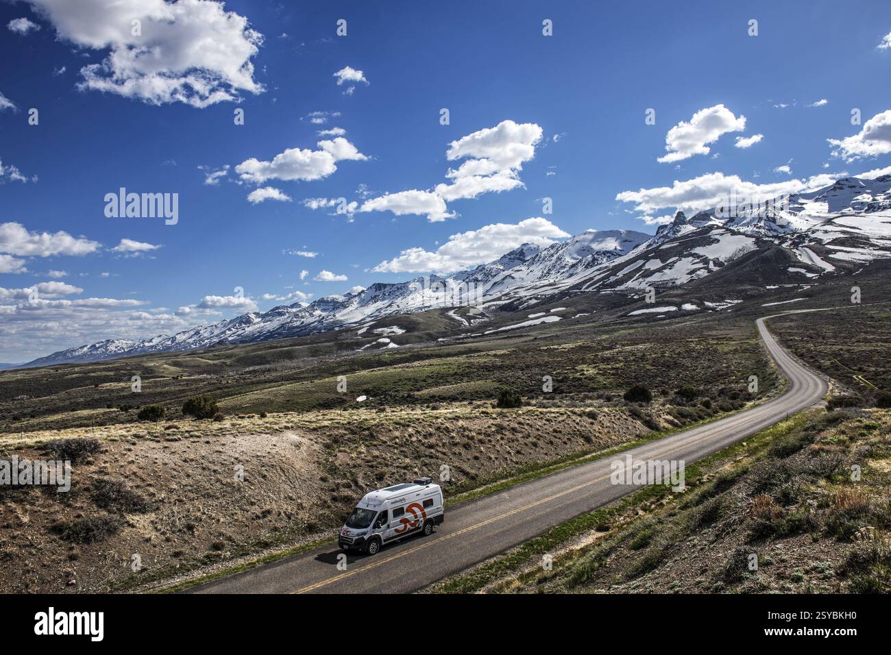 Motorhome in the Ruby Mountains, Toiyabe National Forest, Elko, Nevada, USA, North America Stock Photo
