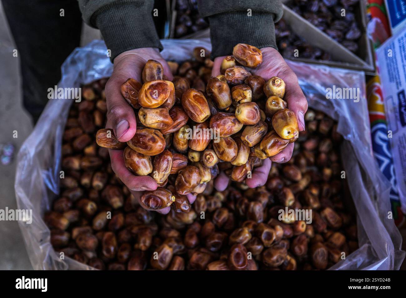 ramadan dates 2000 to 2025