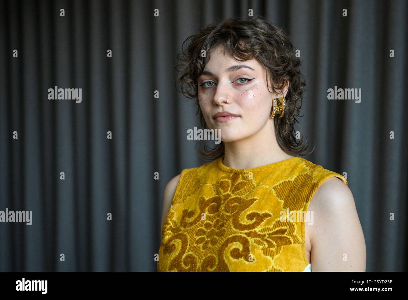 Lotta Kummer PRODUCTION - 27 February 2025, Berlin: Singer Lotta Kummer from the ...