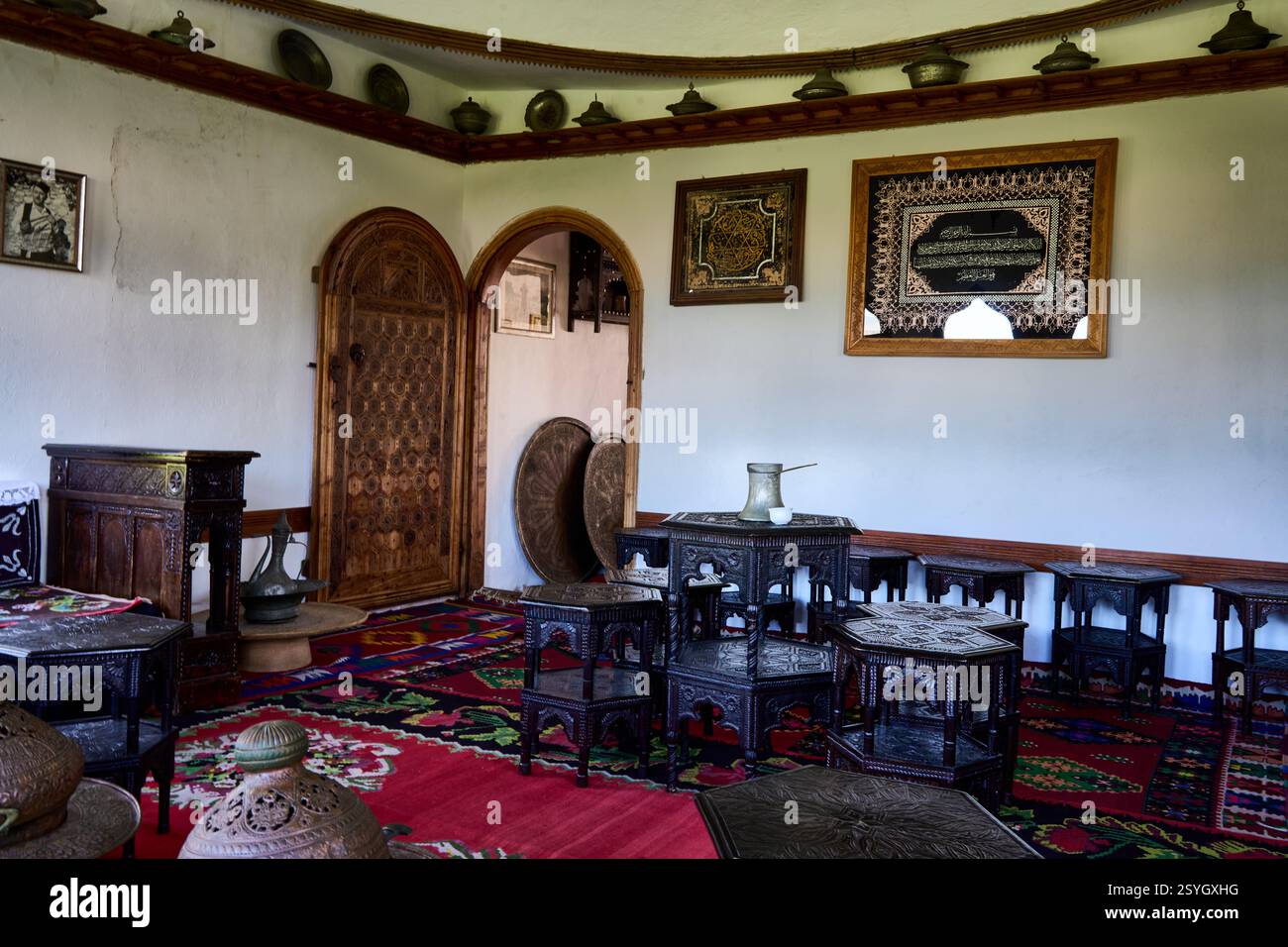 Wohnraum von Biscevica Kuc, das türkische Haus, historisches osmanisches Haus und Museum, Altstadt von Mostar, Bosnien Herzegowina Stock Photo