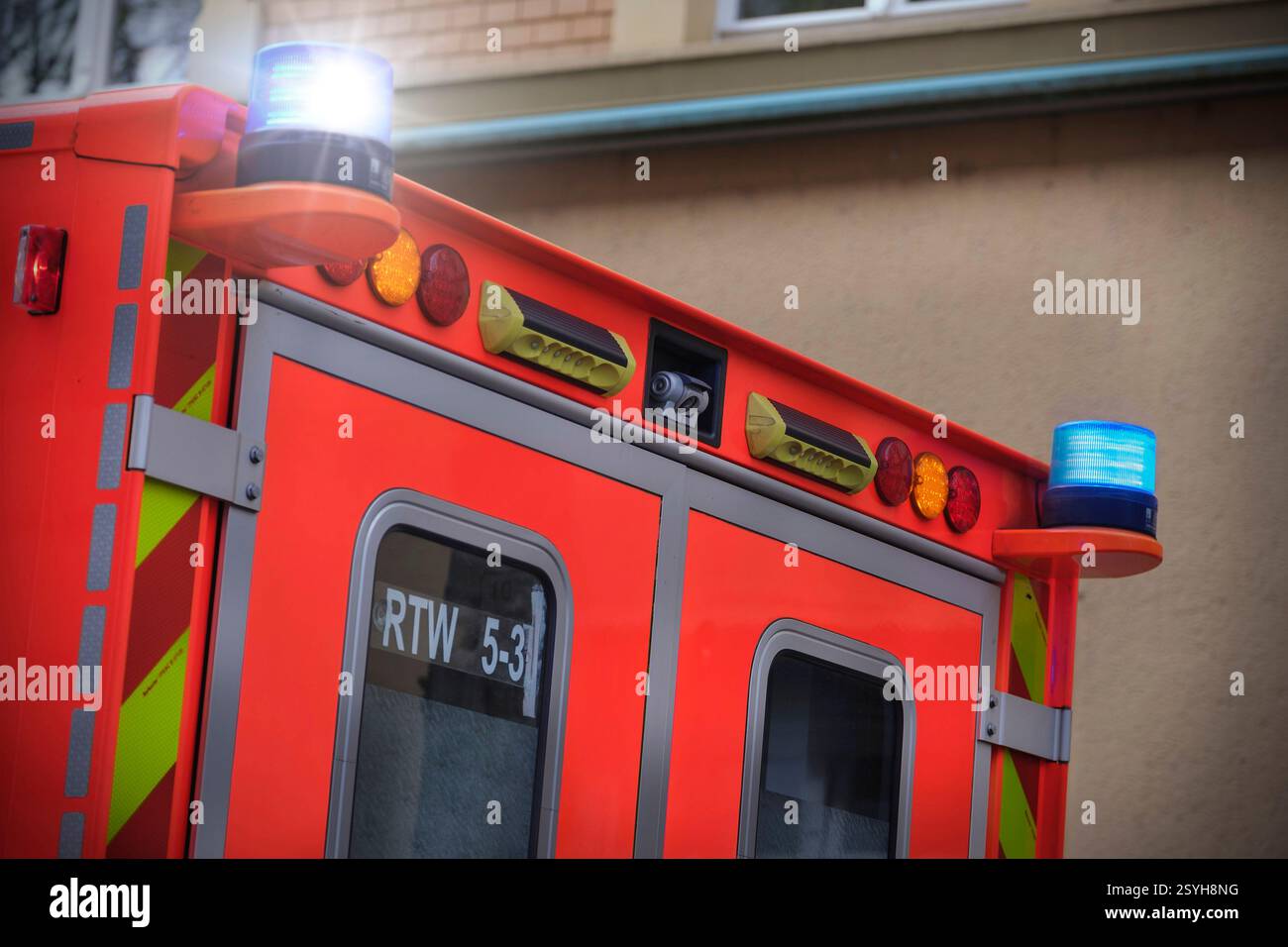 Krankenwagens im Einsatz ***  Blue light on an ambulance Stock Photo