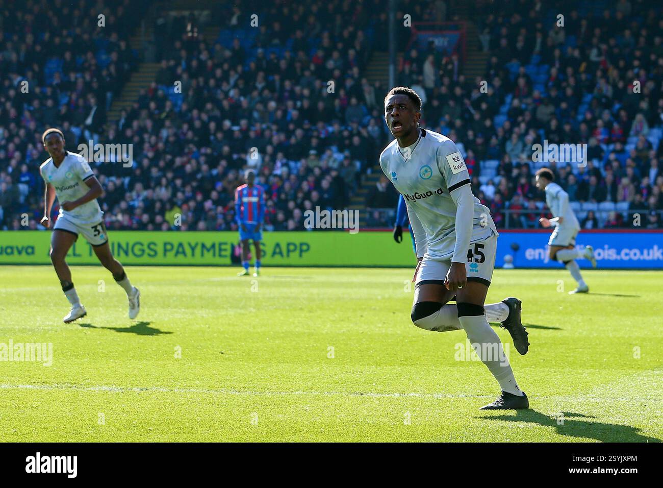 Wes Harding Selhurst Park, Selhurst, London, UK. 1st Mar, 2025. FA Cup Fifth Round ...