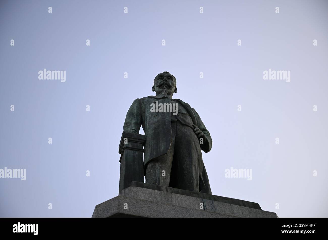Bronze statue of Shinagawa Yajirō a Chōshū Domain Samurai, who became ...
